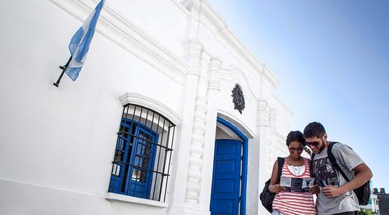 El ícono de la Independencia atrae a los visitantes