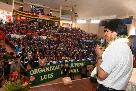 Evo en la cumbre juvenil, ayer