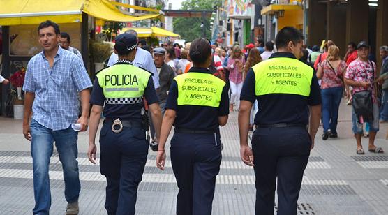 policía