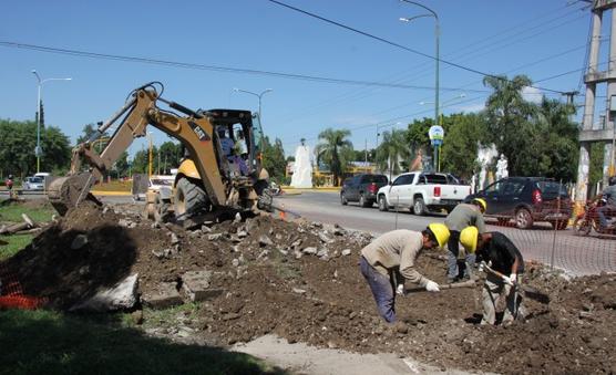 Obreros municipales en el ensanchamiento