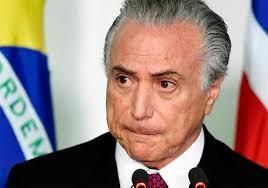 Temer al ingresar a la base naval