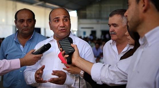 Manzur en conferencia de prensa