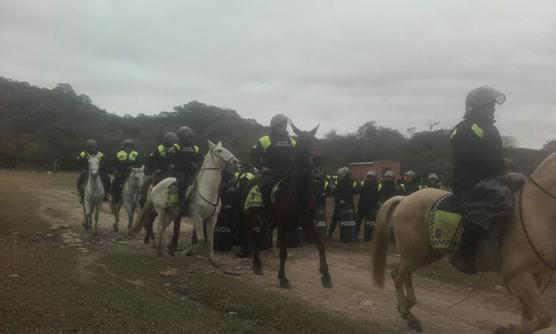 Represión policial y desalojo