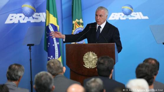 Temer desesperado por contactos con potencias