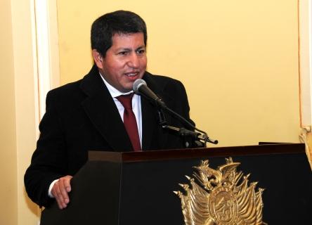 El ministro de Hidrocarburos, Luis Sánchez