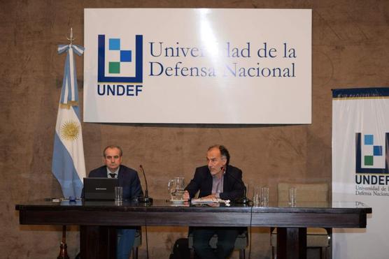 Las reuniones se desarrollan en la Universidad de la Defensa Nacional