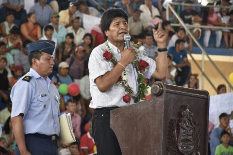 Morales anuncia la ley