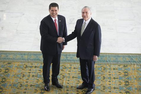 Temer y Cartes, ayer en Brasilia