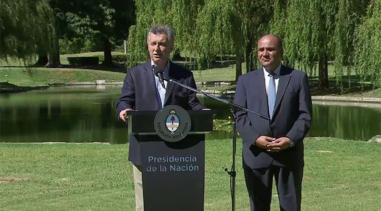 Macri junto a Manzur