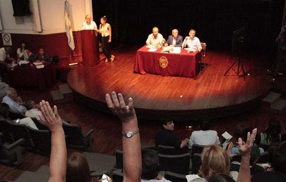 Asamblea UNT