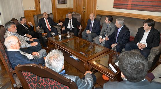 Manzur junto a empresarios