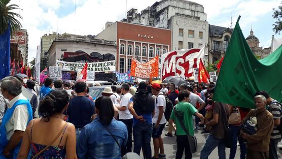 MArcha e. Foto Lalo Cardozo