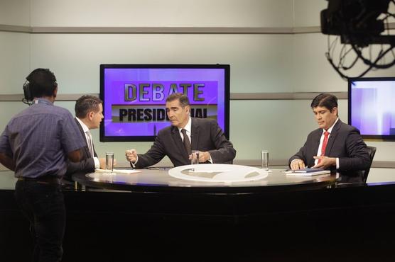 El debate entre los Alvarado que no tienen ningún parentesco 