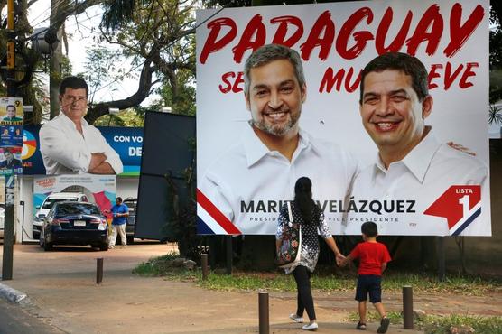 Los afiches de los candidatos