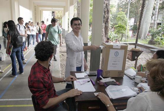 Elecciones en la UNT