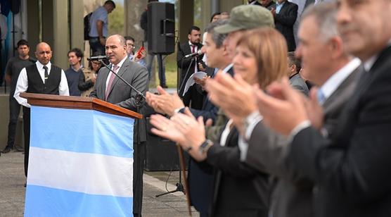 Manzur junto a Bullrich