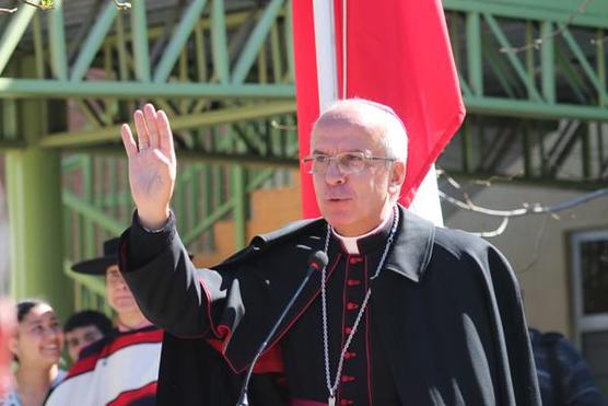 El nuncio Ivo Scapolo en la mira