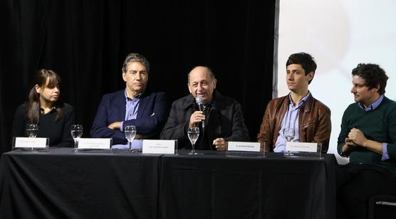 Guzmán en conferencia