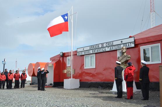 "Arturo Prat", la primera base chilena en la Antártida