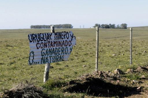 Un cartel contra la minería