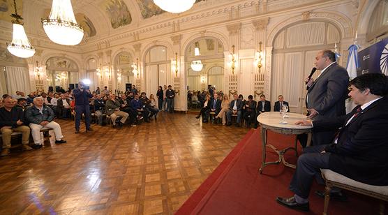 Reunión con delegados