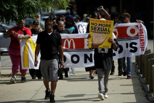 Trabajadores de McDonald's paralizaron sus tareas, ayer