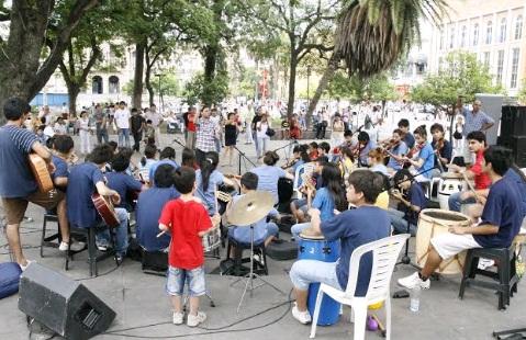 Orquesta Chivo Valladares