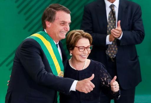 Bolsonaro y la ministra de Agricultura Tereza Cristina da Costa