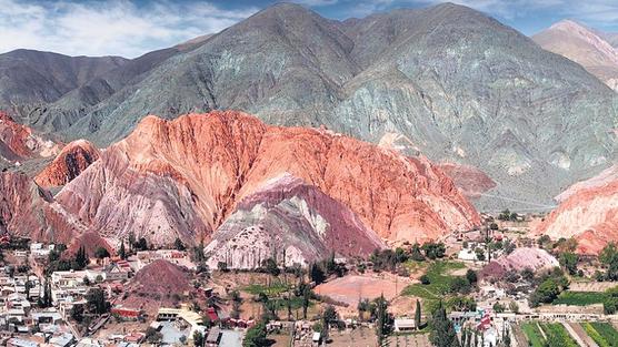 Cerro Siete Colores