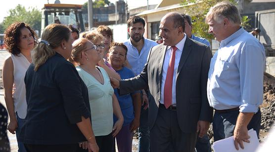 El gobernador, Juan Manzur, supervisó obras de la SAT