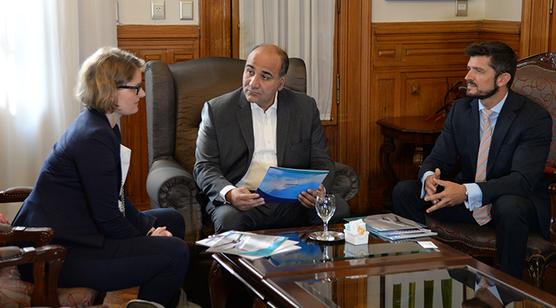 Reunión entre Manzur y la línea aérea Jetsmart