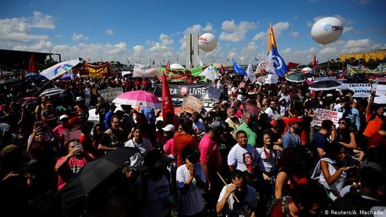 La extendida huelga de los estamentos universitarios