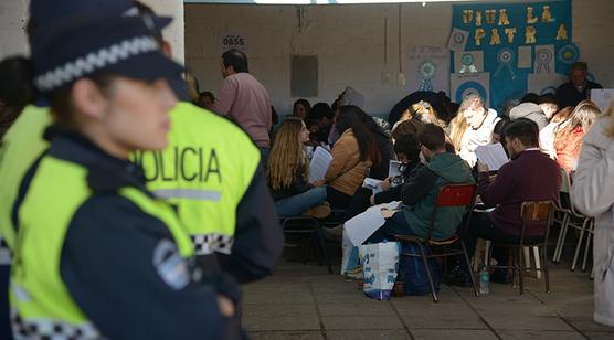 Policía