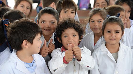 Niños en las escuelas