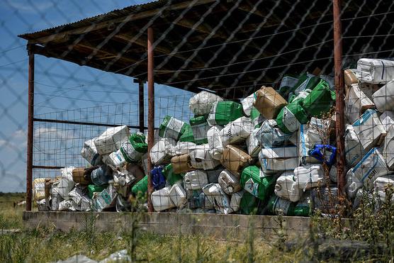 Prohíben la comercialización de agroquímicos