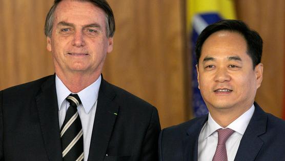 Hace unos días, Bolsonaro y el embajador de China en Brasil, Yang Wanming