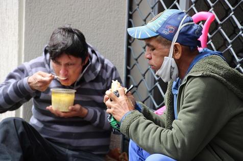 Hambre, un problema agravado por la pandemia (foto: ANSA)