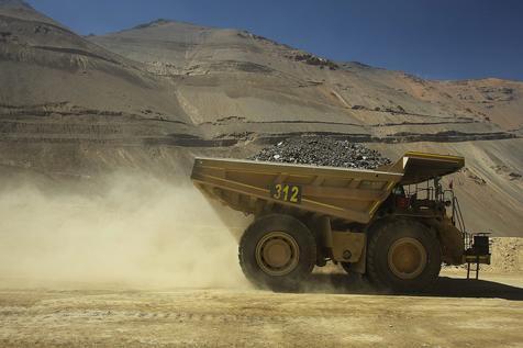 Mina de cobre a cielo abierto en Chile (foto: ANSA)