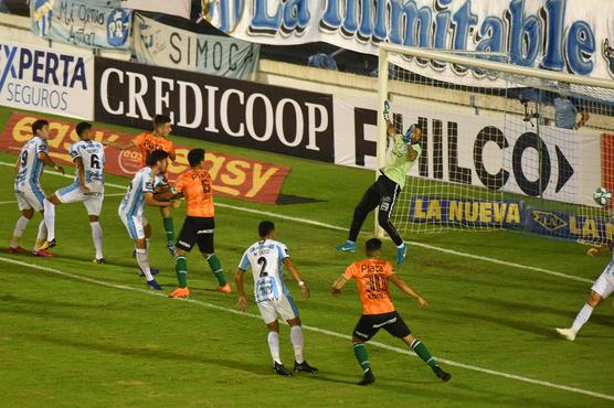 Atlético cayó ante Banfield