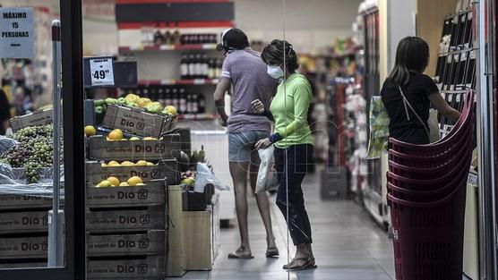 Las ventas en los supermercados durante febrero bajaron 5,8% en relación a igual mes del año pasado