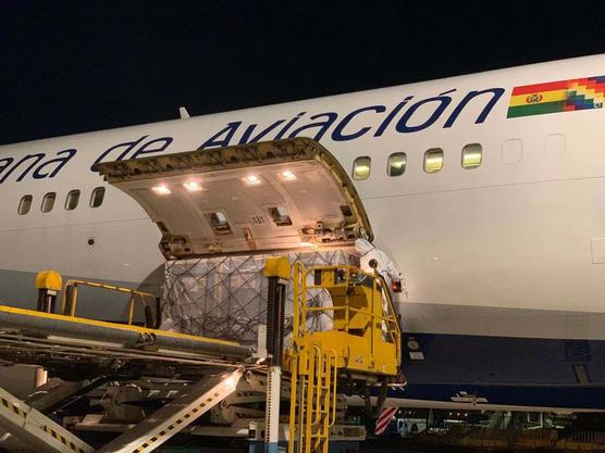 Avión de BoA trajo nuevo lote desde China