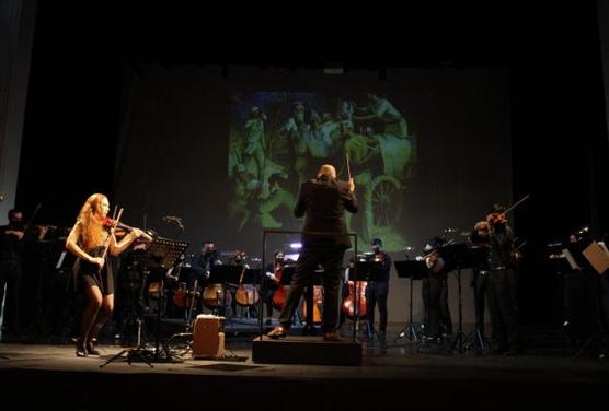 Marianna Kazakova utilizará un violín eléctrico midi de cinco cuerdas.