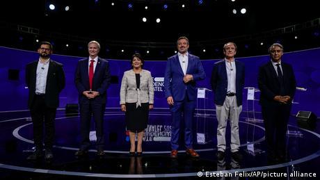 Los candidatos en el último debate