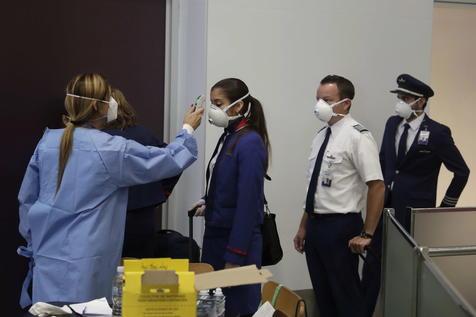 Se reforzarán los controles: cuarentena de 5 días y luego un test (foto: ANSA)