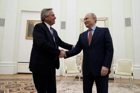 Fernández junto a Putin