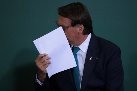 Bolsonaro filtró informaciones secretas (foto: EPA)