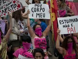 Mujeres brasileñas movilizadas contra las violaciones
