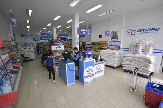 El supermercado estatal Emapa en Tarija
