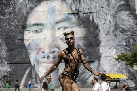 Carnaval de Río de Janeiro fuera de época por el Covid-19 (foto: ANSA)