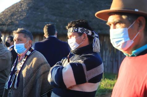Miembros de la comunidad mapuche chilena (foto: ANSA)